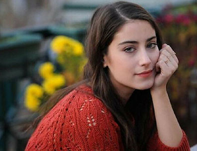 Hazal Kaya'dan ortalığı karıştıran sözler!