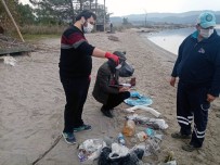 TÜRÇEV Akyaka'da Plaj Temizliği Yaptı