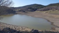 Dumlupınar Göleti'nde Su Seviyesi Alarm Veriyor Haberi
