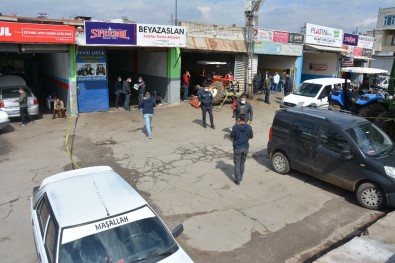 Şanlıurfa'da Kavgada Yoldan Geçen Kişi Saçmaların Hedefi Oldu