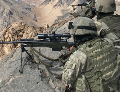 4 PKK'lı terörist daha teslim oldu!