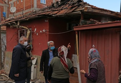 Başkan Kılıç'tan Evi Yanan Yaşlı Kadına Destek