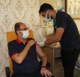 Bismil Kaymakamı Türkmen İkinci Doz Korona Virüs Aşısı Oldu Haberi