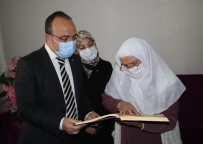 Kur'an-I Kerim Okumak İçin Okuma Yazma Öğrenen Halime Nineye Anlamlı Hediye