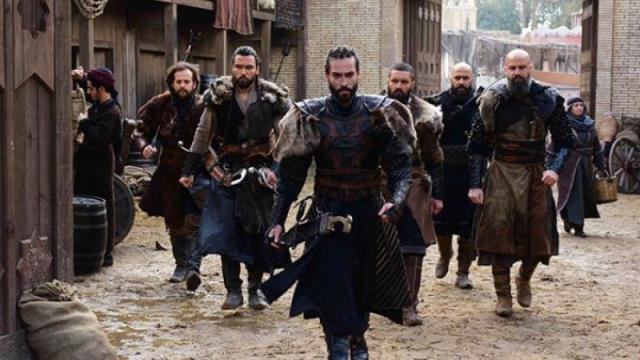 O diziye koronavirüs arası!