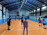 Develi'de Voleybol Kurslarına İlgi Büyük