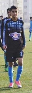 Genç Futbolcu Yaşam Savaşını Kaybetti