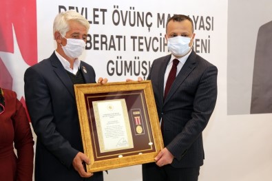 Gümüşhane'de Gazi Hasan Turgut'a Devlet Övünç Madalyası Verildi