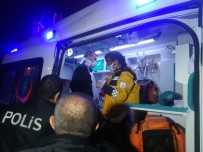 İzmir'de İki Ayrı Trafik Kazası Açıklaması 2'Si Polis 4 Yaralı