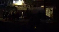 (Özel) Maltepe'de 20 Kişinin Birbirine Girdiği Kavga Anları Kamerada Haberi
