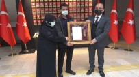 Şehit Furkan Yılmaz'ın Ailesine Övünç Madalyası Ve Beratı Takdim Edildi Haberi