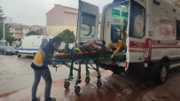 ATV Motor İle Otomobil Kafa Kafaya Çarpıştı Açıklaması 2 Yaralı Haberi