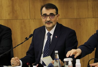 Bakan Dönmez'den Doğalgaz Kullanmayan Vatandaşlara Çağrı