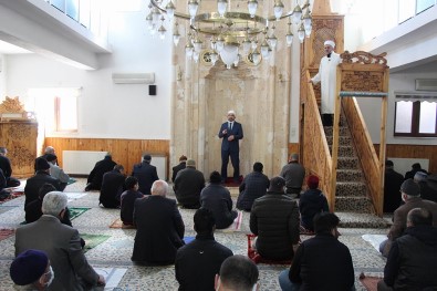 Bu Camide Cuma Hutbesi İşaret Dili İle Okunuyor