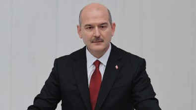 Bakan Soylu açıkladı: Yunanistan 7 göçmeni darbedip ellerini kelepçeleyip can yeleği ve bot olmadan denize attı