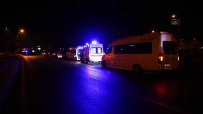 Kayseri'de Servis Minibüsü İle Otomobil Çarpıştı Açıklaması 5 Yaralı