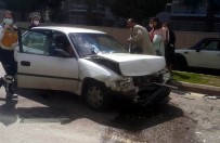 Samsun'da Trafik Kazası Açıklaması 2 Yaralı Haberi