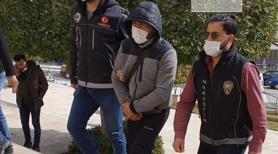 Tantunili Esrar Servisine Polis Baskını