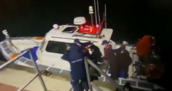 Bakan Soylu açıkladı: Yunanistan 7 göçmeni darbedip ellerini kelepçeleyip can yeleği ve bot olmadan denize attı