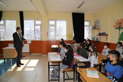 Kaymakam Solak'tan Okul Ziyareti
