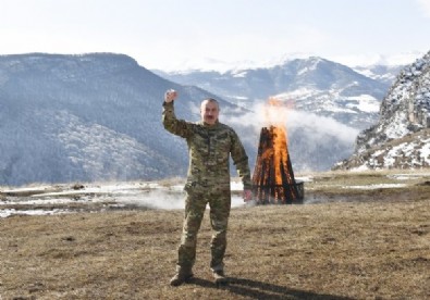 Azerbaycan Cumhurbaşkanı İlham Aliyev Şuşa'da Nevruz ateşini yaktı