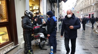 (Özel) İstiklal Caddesi'nde Motokuryelere Ceza Yağdı