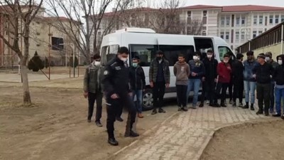 Erzincan'da 16 Sığınmacı Yakalandı