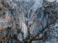 Horma Kanyonu, Kar Altında Ziyaretçilerine Eşsiz Güzellikler Sunuyor Haberi
