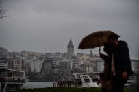 İstanbul'da Aniden Bastıran Sağanak Yağış Ve Dolu Zor Anlar Yaşattı