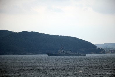 ABD Savaş Gemisi Çanakkale Boğazı'ndan Geçti