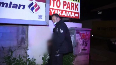 Adana'da Kundaklanan İki Otomobilde Hasar Oluştu