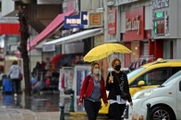 Antalya'da Yağışlı Hava Hayatı Olumsuz Etkiledi Haberi