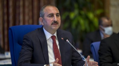 Bakan Gül'den kadına şiddete karşı net mesaj!