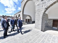 Diyarbakır'da Kurşunlu Cami Çevresinde Peyzaj Çalışması Sürüyor Haberi