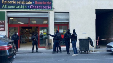 Fransa'da PKK'ya operasyon: Örgüt bağlantılı dernek ve iş yerlerine baskın