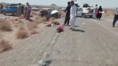 İran'da Zincirleme Trafik Kazası Açıklaması 14 Ölü