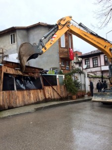 Kaçak İşletme Yıkıldı