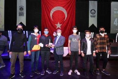 Şahinbey'de Çifte Turnuva