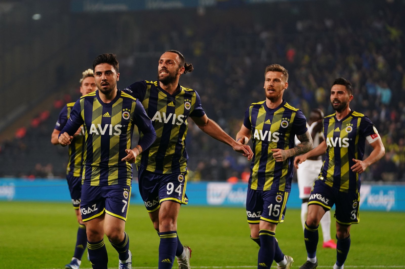 Fenerbahçe'de Covid-19 şoku! 3 futbolcu...