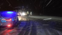Kar Ve Tipi Etkili Oldu Açıklaması Kırıkkale-Kayseri Karayolu Ağır Tonajlı Araçların Geçişine Kapatıldı