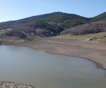 Dumlupınar Göleti'nde Su Seviyesi Yükseliyor