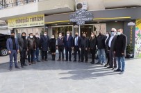 MHP Aydın İl Başkanı Alıcık, Kuşadası'nda Vatandaşlarla Buluştu Haberi