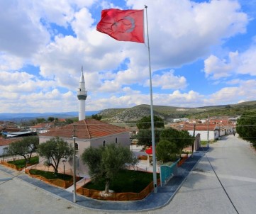 Saruhanlı Belediyesi Çakmaklı Mahallesi'nin Çehresini Değiştirdi