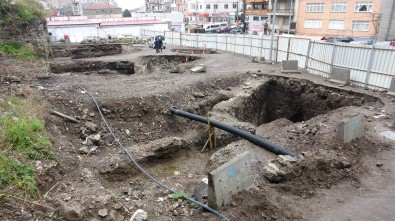 Trabzon'da Otoparktan Çıkan Mimari Kalıntılar İçin Rapor Hazırlanıyor