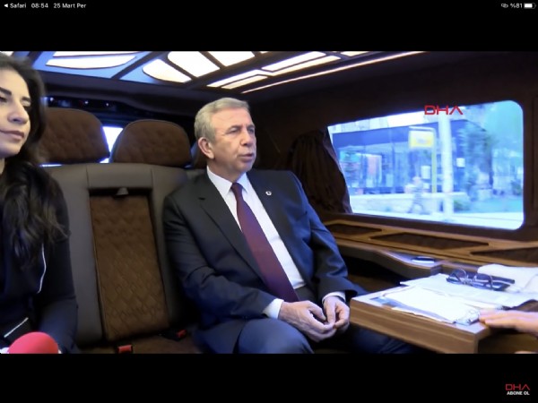 İşe minibüsle gidiyorum diyen Mansur Yavaş'ın 1.700.000 TL'lik mütevazi minibüsü!