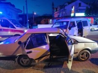 Fethiye'de Otomobille Kamyonet Çarpıştı Açıklaması 5 Kişi Yaralandı Haberi