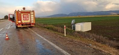 Hatay'da Yağ Dolu Kamyonet Devrildi Açıklaması 3 Yaralı