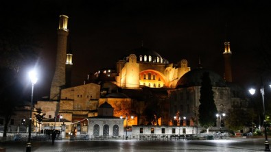 Ayasofya-i Kebir Cami-i Şerifi'nde 87 yıl sonra Berat Kandili heyecanı