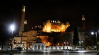 Ayasofya-i Kebir Cami-i Şerifi'nde 87 yıl sonra Berat Kandili heyecanı