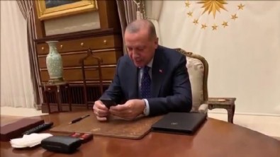 Başkan Erdoğan'dan milli takıma tebrik telefonu: Kolektif futbolun dersini verdiniz
